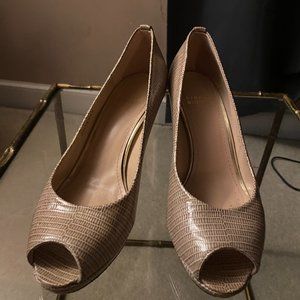 Stuart Weitzman Pump